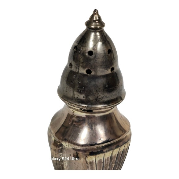 Vtg BM Company Silver Plated Salt & Pepper Shakers 4.25" Classic Tabletop Decor - Picture 6 of 12